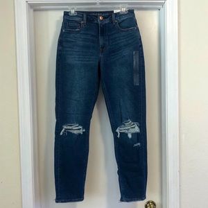 AEO mom jean